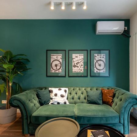 בוקרשט Downtown Retreat: Spacious 2-Br By Unirii Square מראה חיצוני תמונה